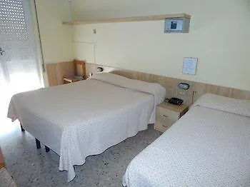 Ξενοδοχείο με διαμερίσματα Delle Rose 3*