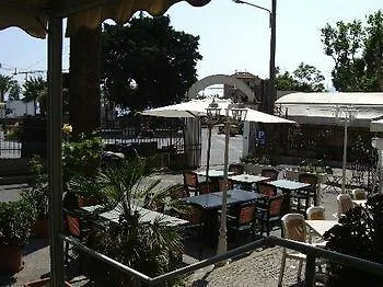 Ξενοδοχείο με διαμερίσματα Delle Rose Noli