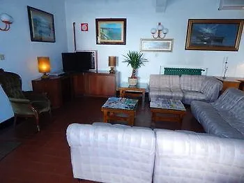 Delle Rose Aparthotel 3*