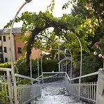 Delle Rose Aparthotel 3*