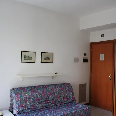 Delle Rose Aparthotel 3*